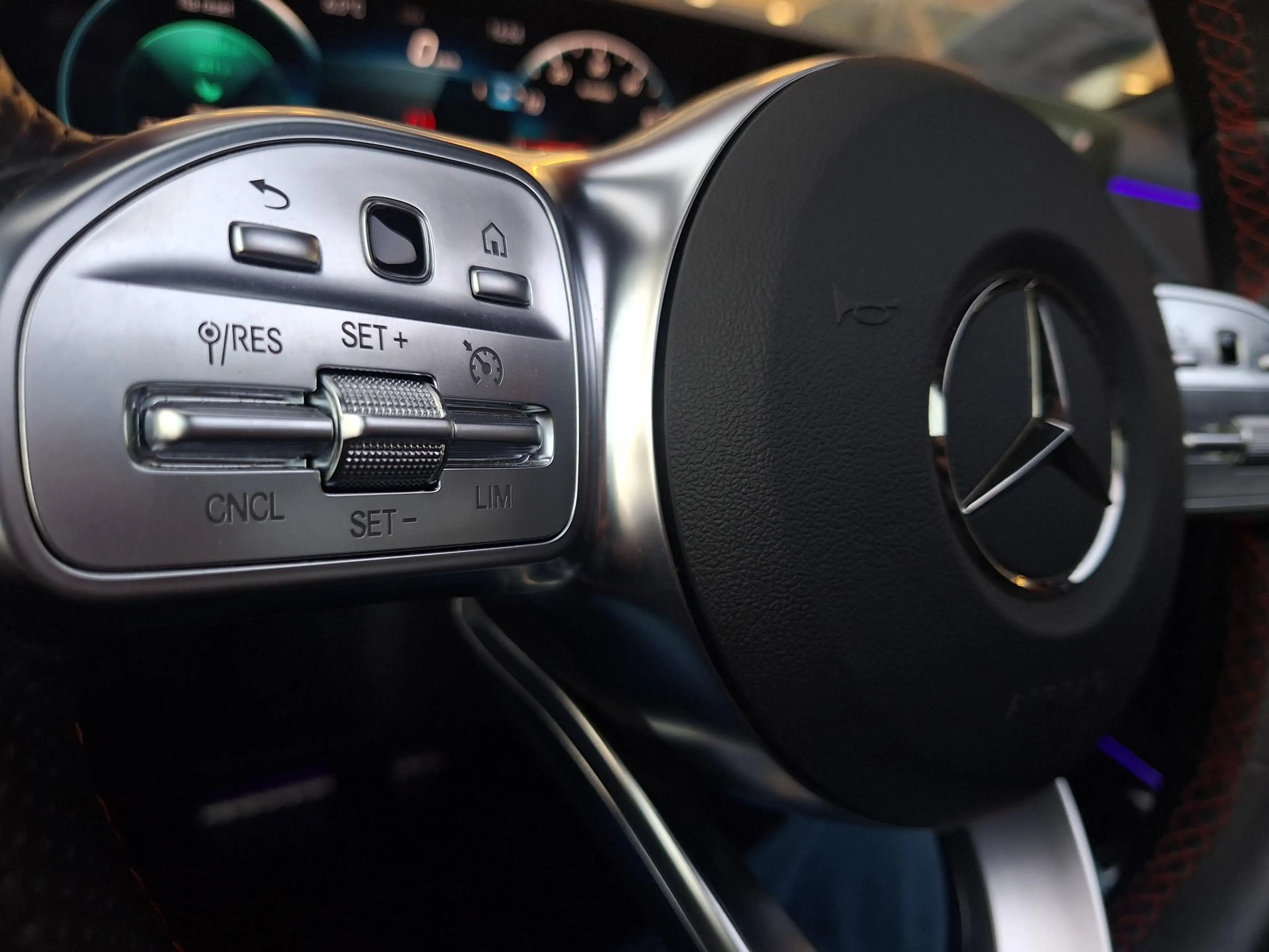 Mercedes-Benz B 250 e Business Solution AMG Limited | Pano | AMG pack — photo 43