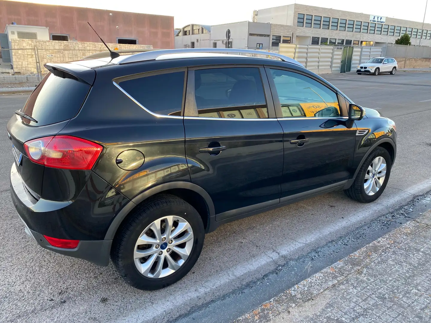 Ford Kuga Kuga I 2009 2.0 tdci Titanium 4wd 163cv Black - 1