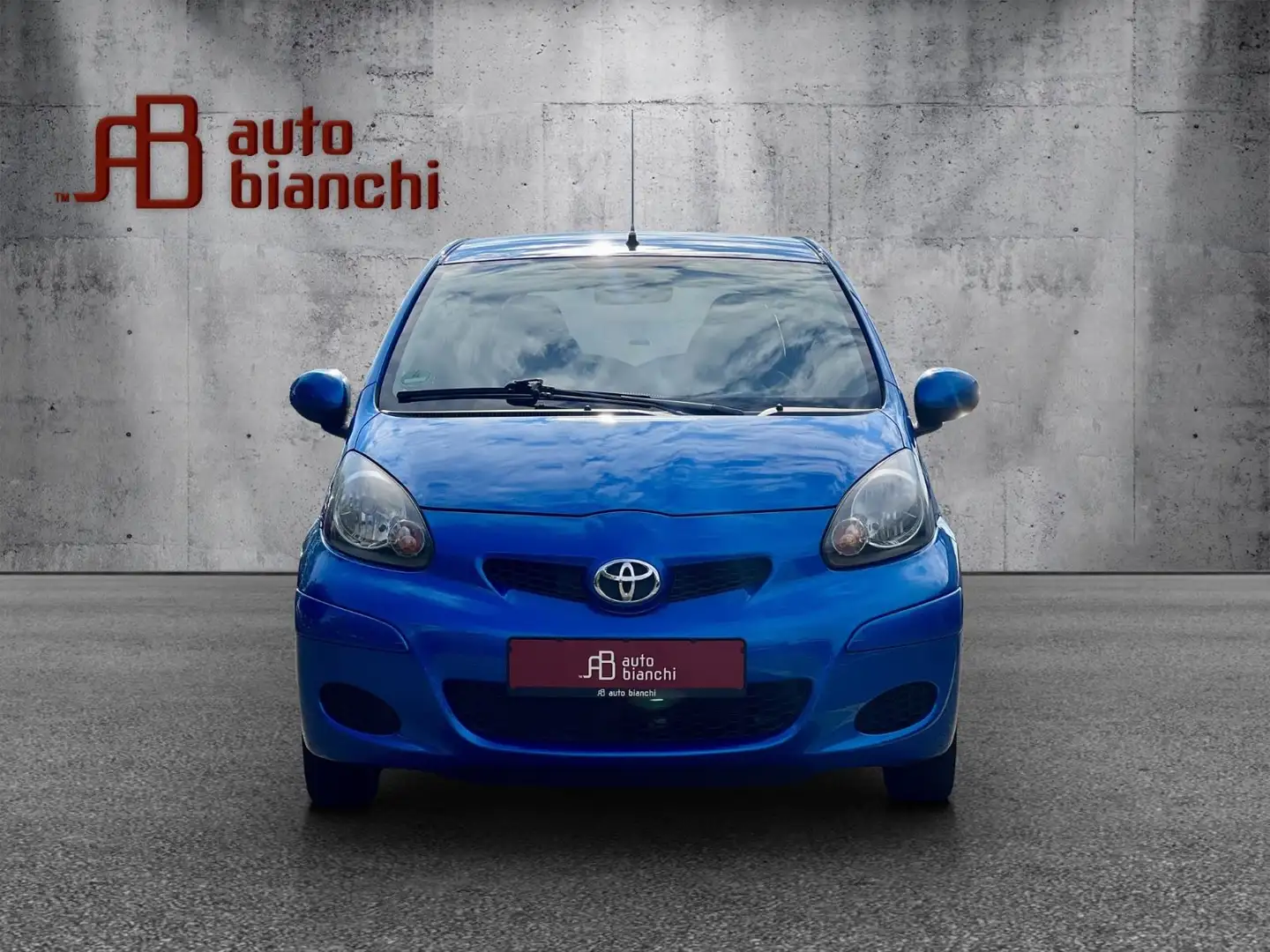 Toyota Aygo AYGO CoolBlue *Bluetooth*Klimaanlage*ALU Blauw - 2