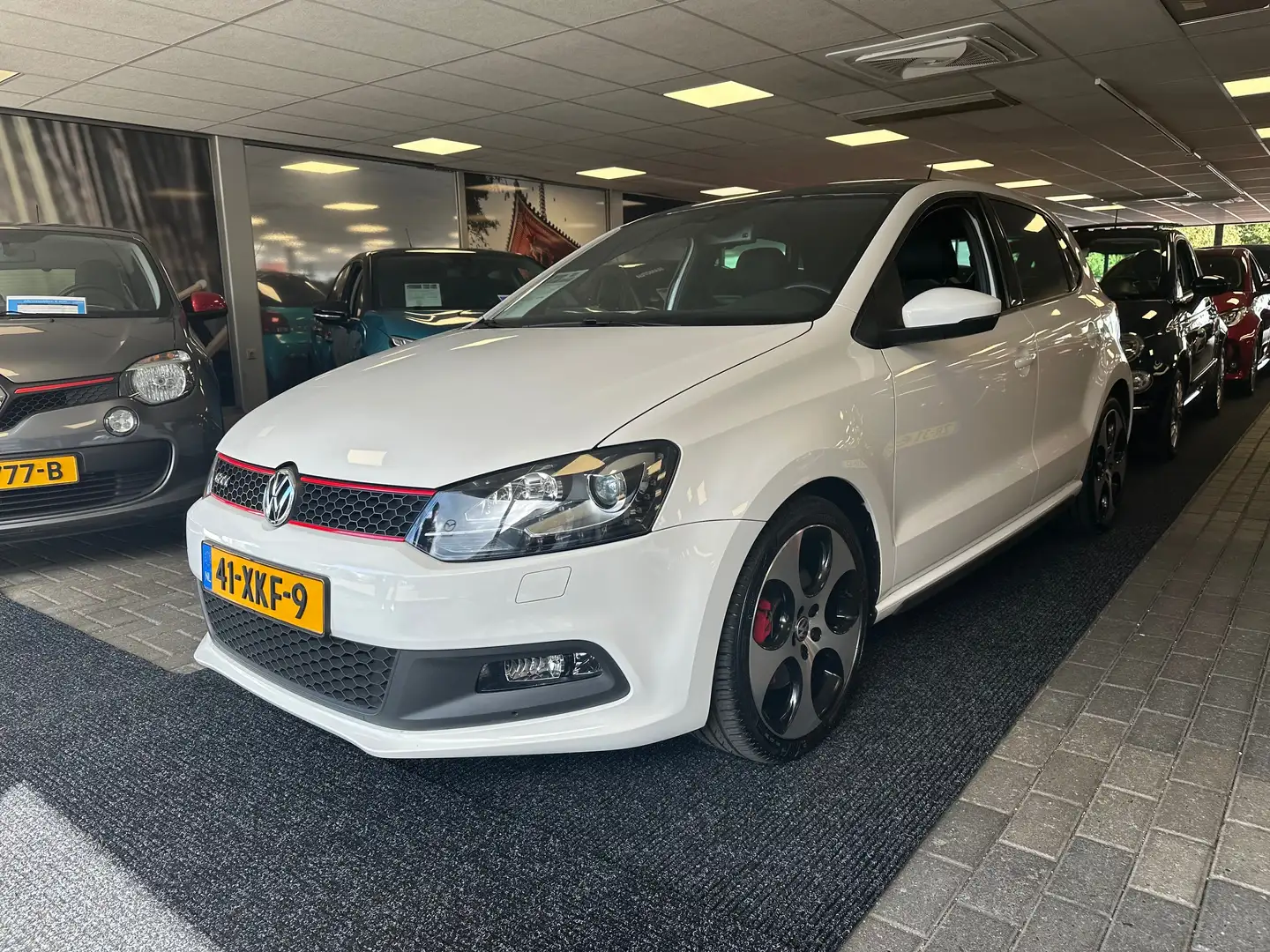 Volkswagen Polo Polo 1.4 TSI GTI Wit - 1