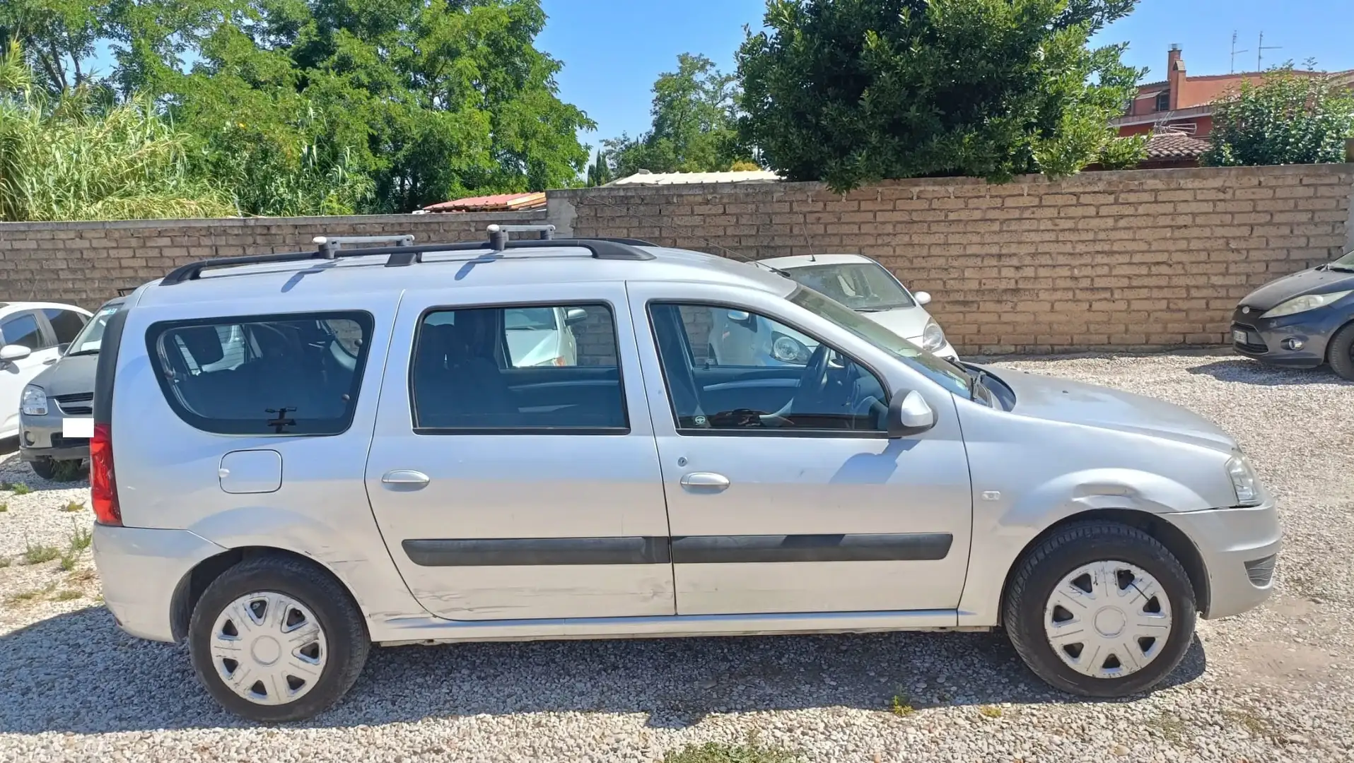 Dacia Logan 7 POSTI GPL OPZIONALE Argento - 1