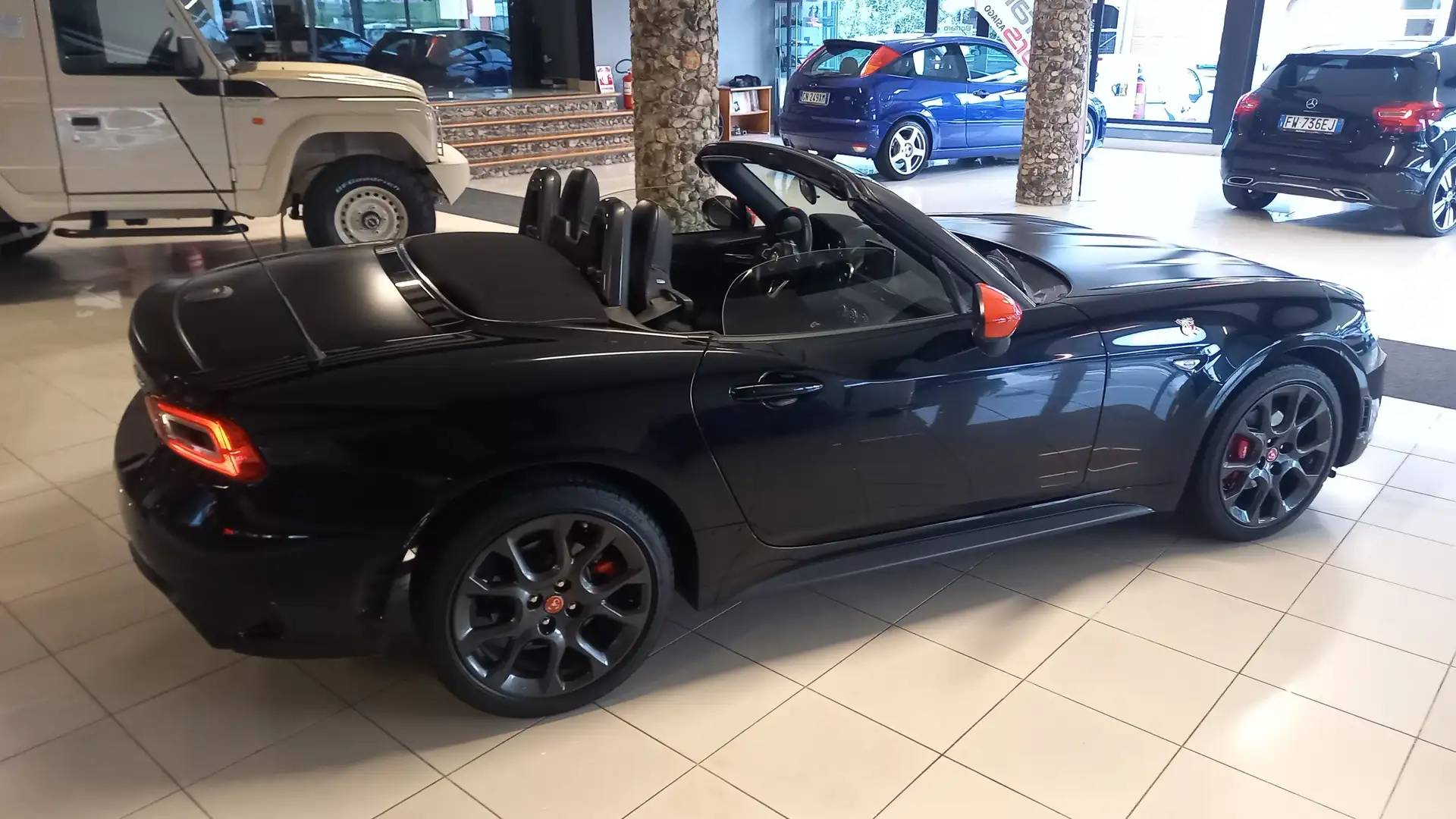 Abarth 124 Spider 124 Spider 1.4 t. m.air 170cv Numerata Nero - 2