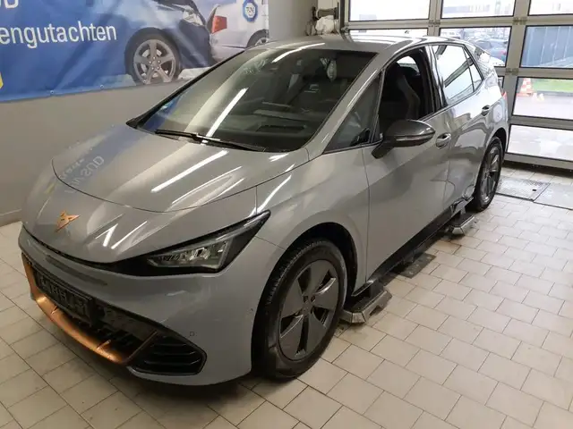 CUPRA Born 3,99% Digitales Cockpit LED Mehrzonenklima Fahrerp