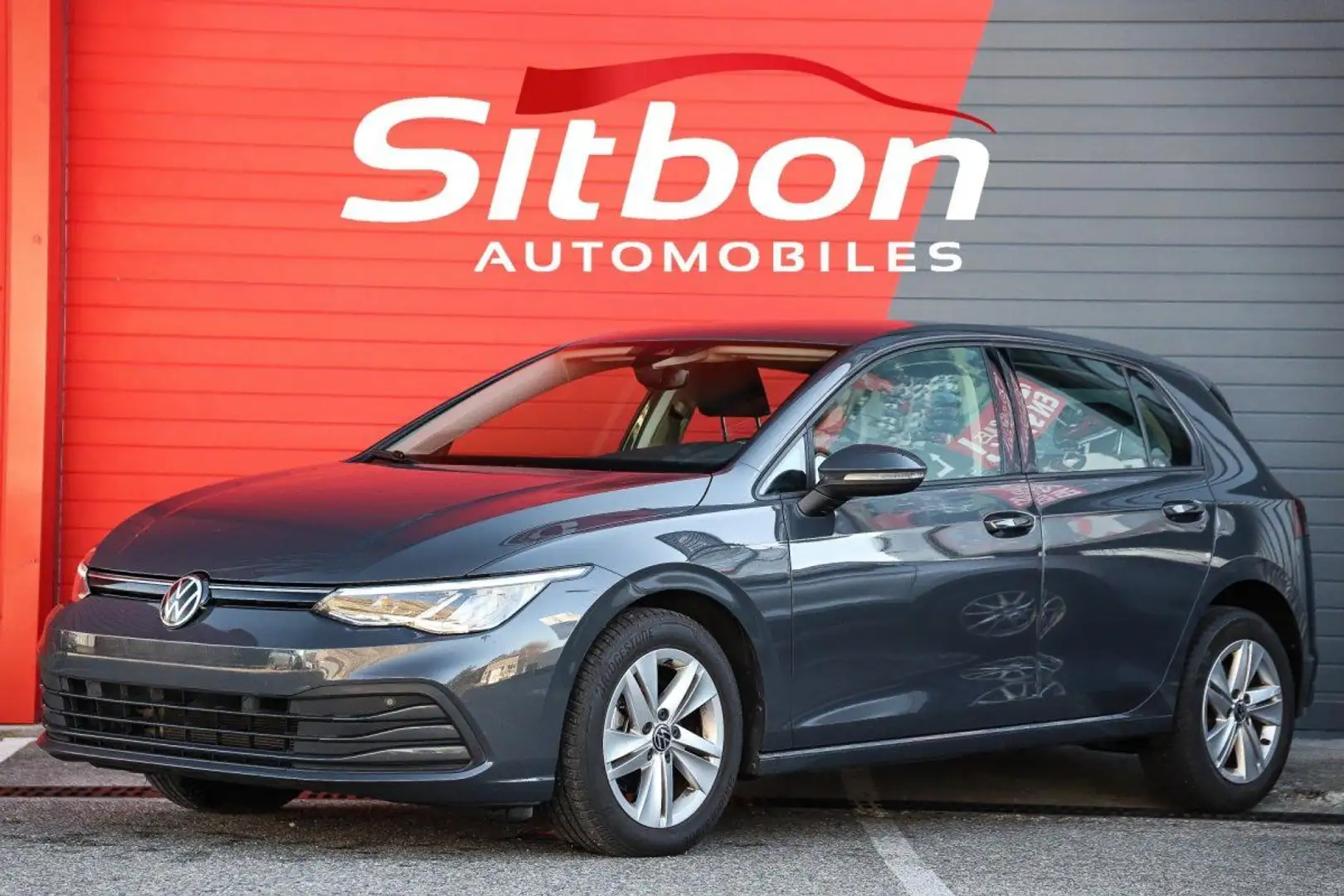 Volkswagen Golf 8 VII 1.0 eTSI 110 DSG Gris - 1