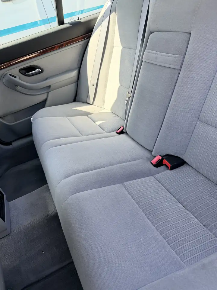 BMW 528i, foto 12