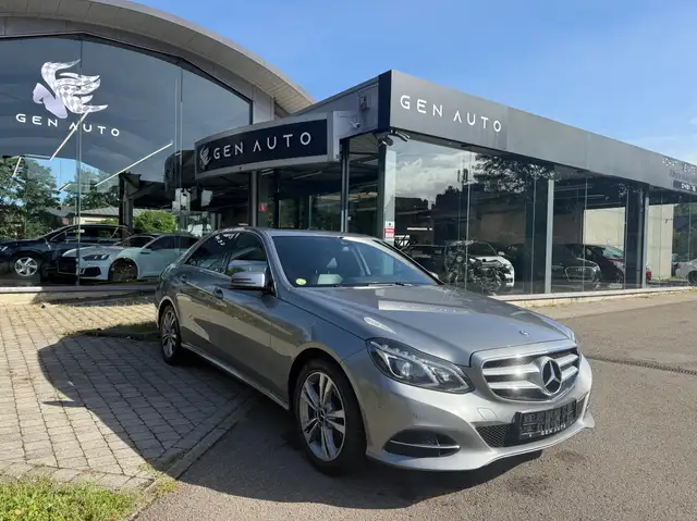 Mercedes-Benz E 220 BlueTEC Avantgarde Camera Toit Ouvrant Xenon * 12 MOIS GARANTIE *