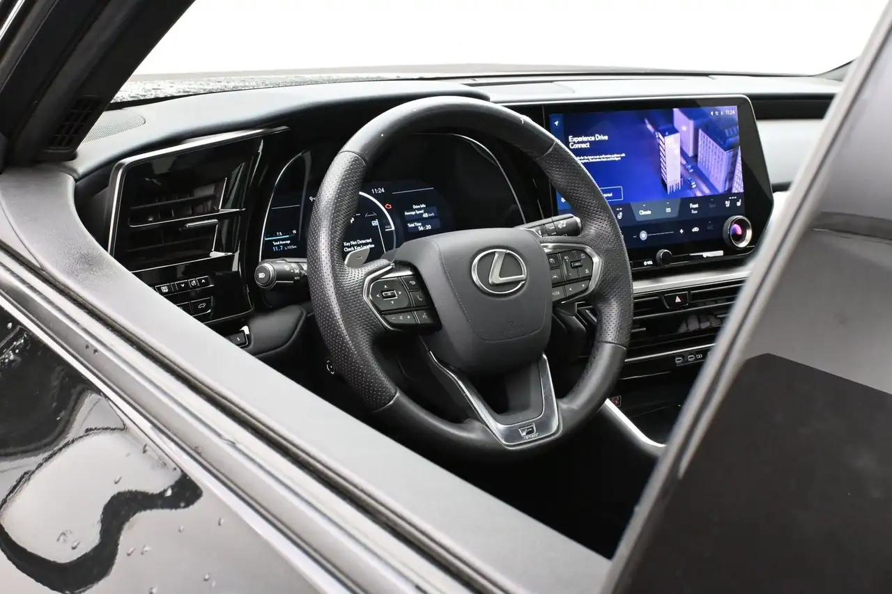 Lexus TX fotografie Lexus TX