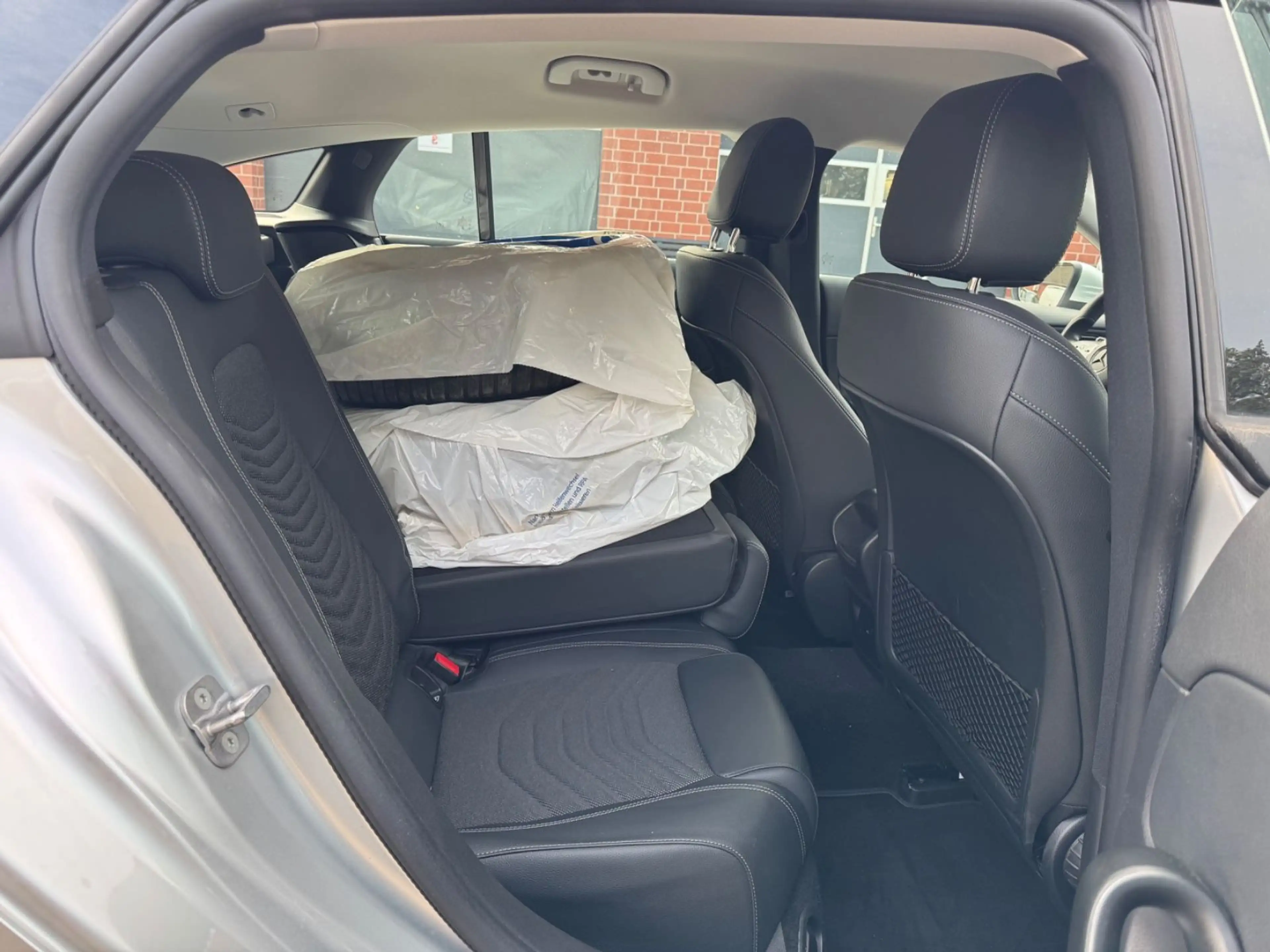 Mercedes-Benz CLA 200 *AUTOMATIK*NAVI*LED* — photo 13