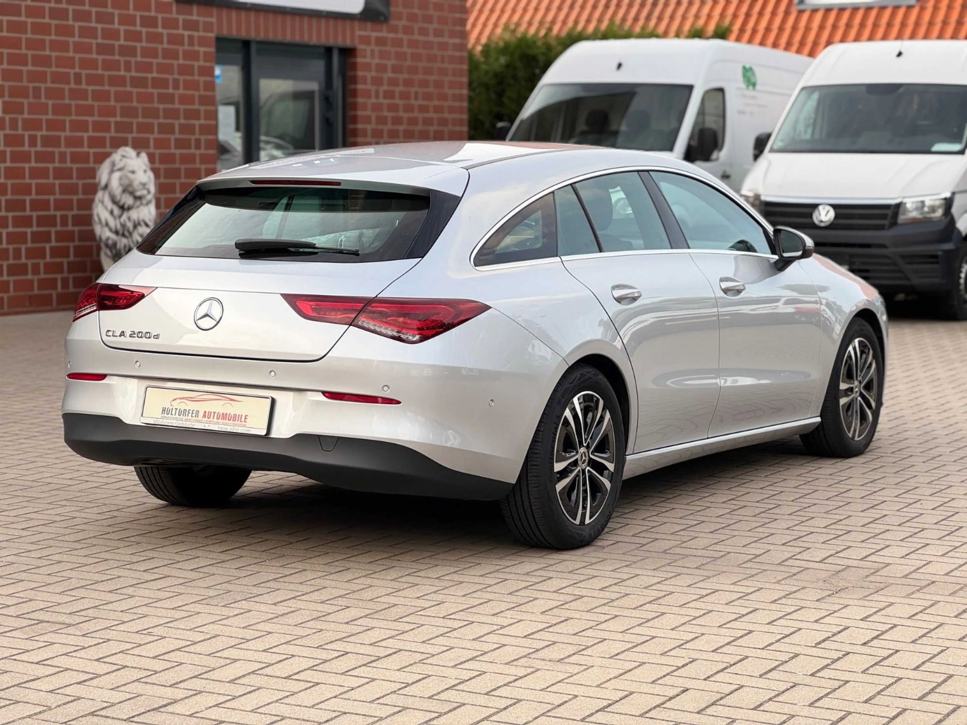 Mercedes-Benz CLA 200 *AUTOMATIK*NAVI*LED* — photo 5