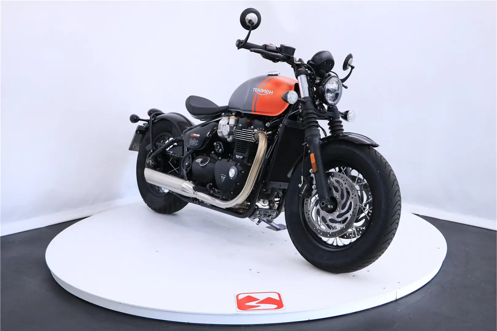 Triumph Bonneville Bobber - 1
