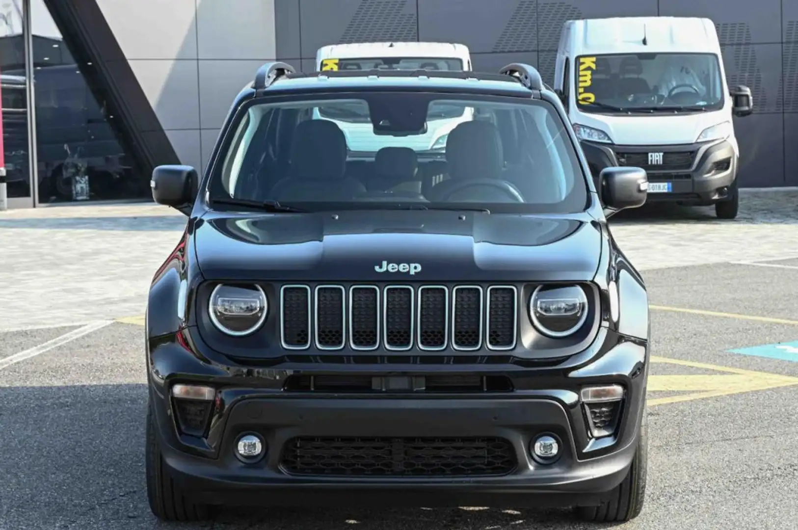 Jeep Renegade 1.5 Turbo T4 MHEV Summit Zwart - 2