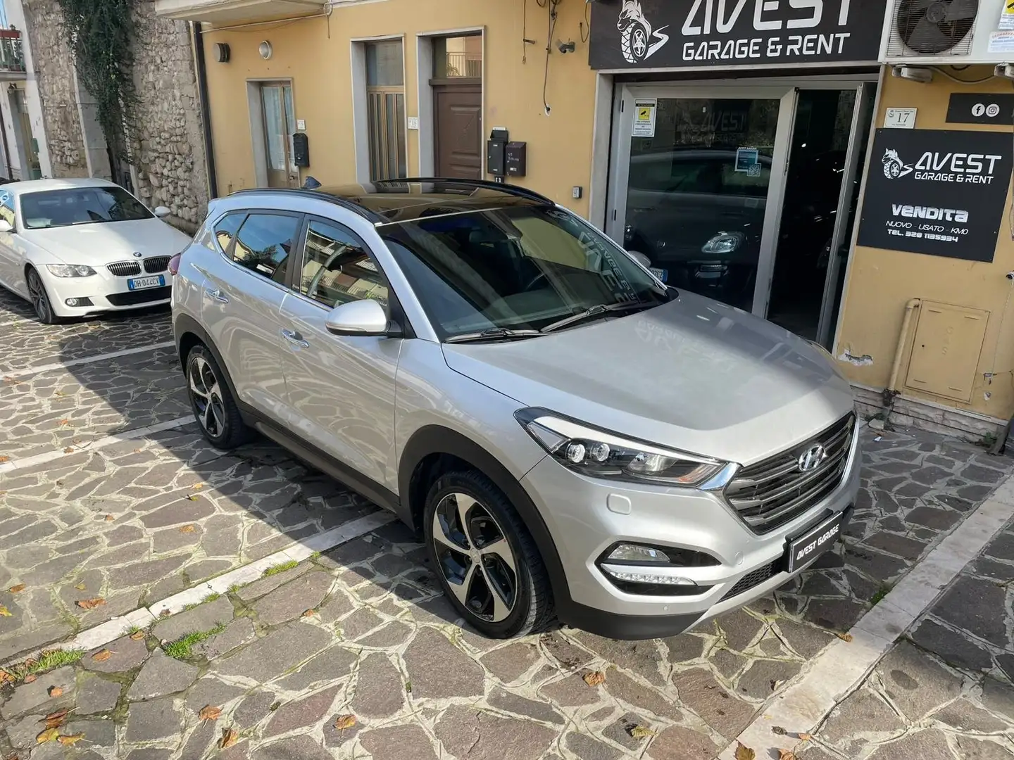 Hyundai TUCSON Tucson 2.0 crdi Xpossible 4wd 136cv auto Grigio - 2