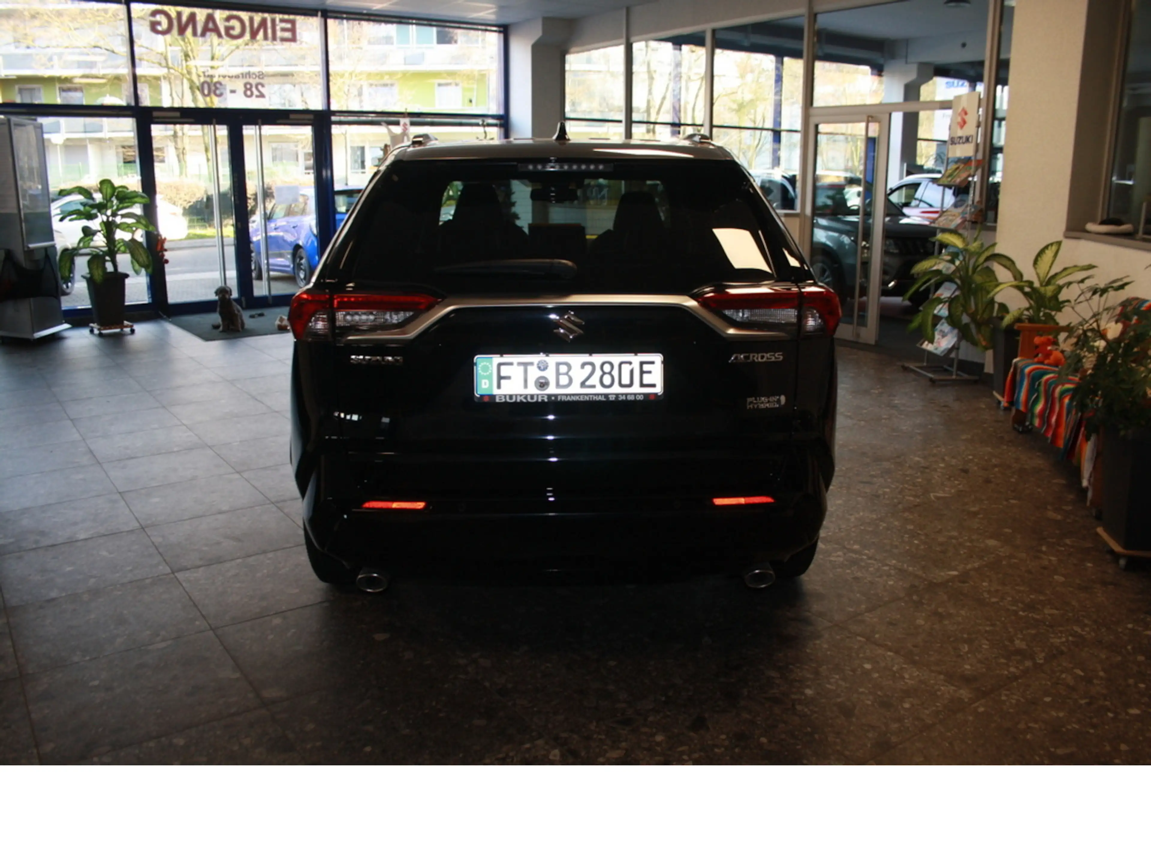 Suzuki Across 2.5 Plug-In Hybrid Comfort+ E-Four — photo 4