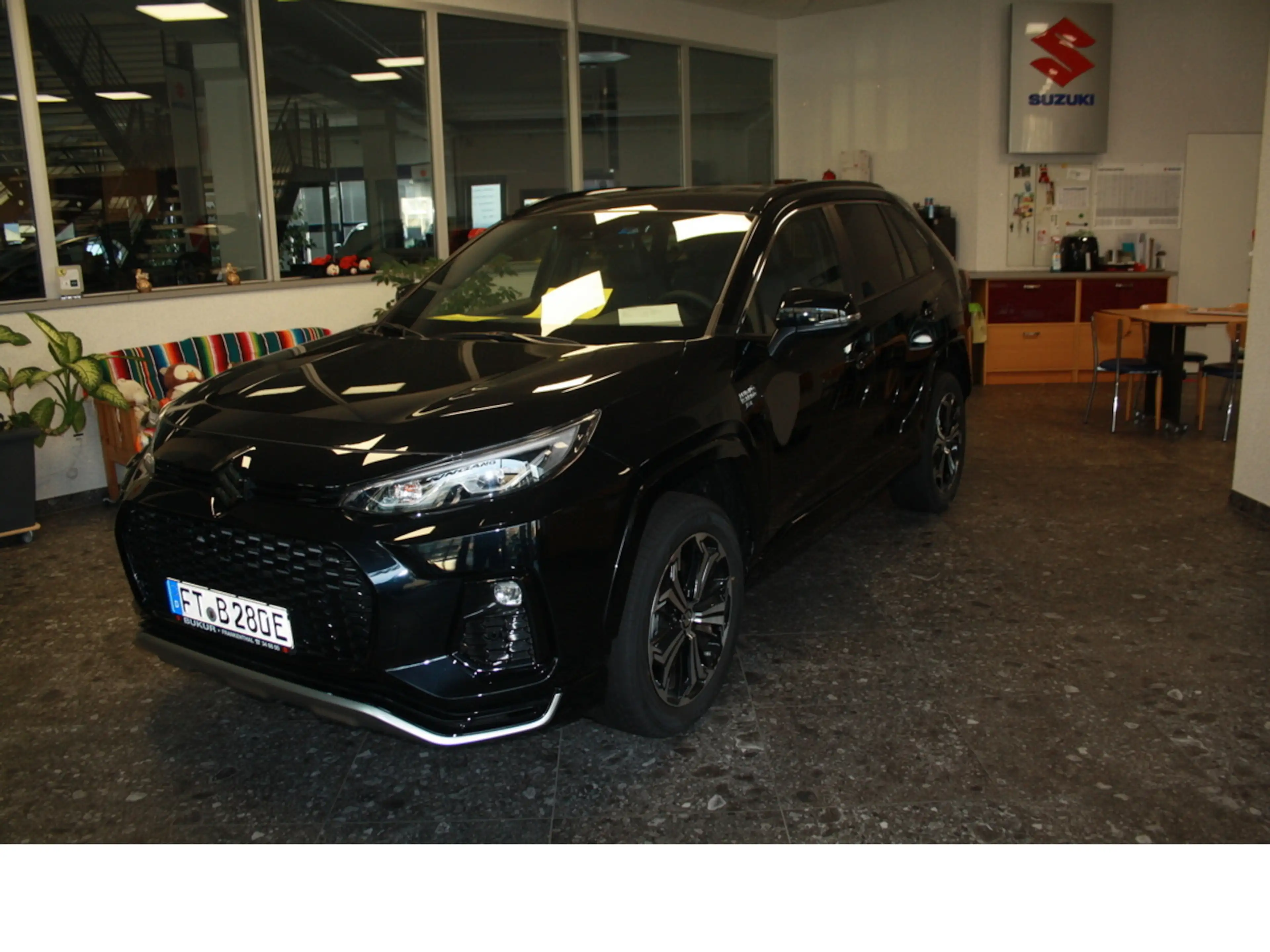Suzuki Across 2.5 Plug-In Hybrid Comfort+ E-Four