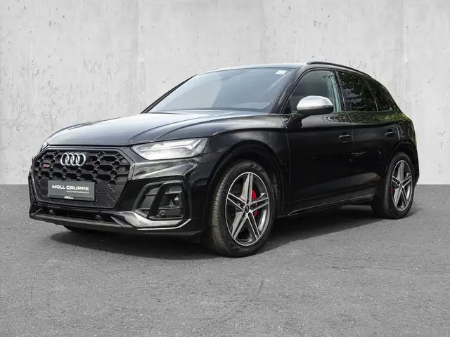 Audi SQ5 view 2
