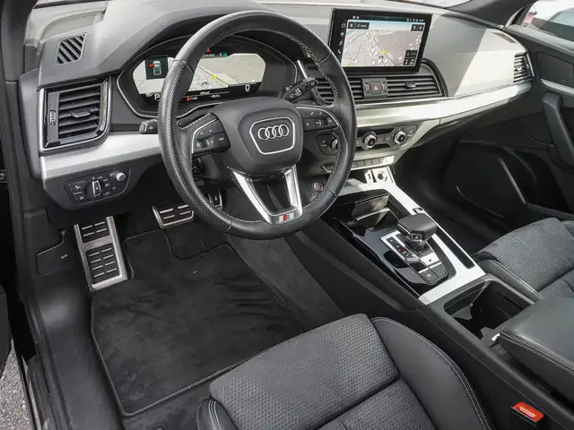 Audi SQ5 view 10