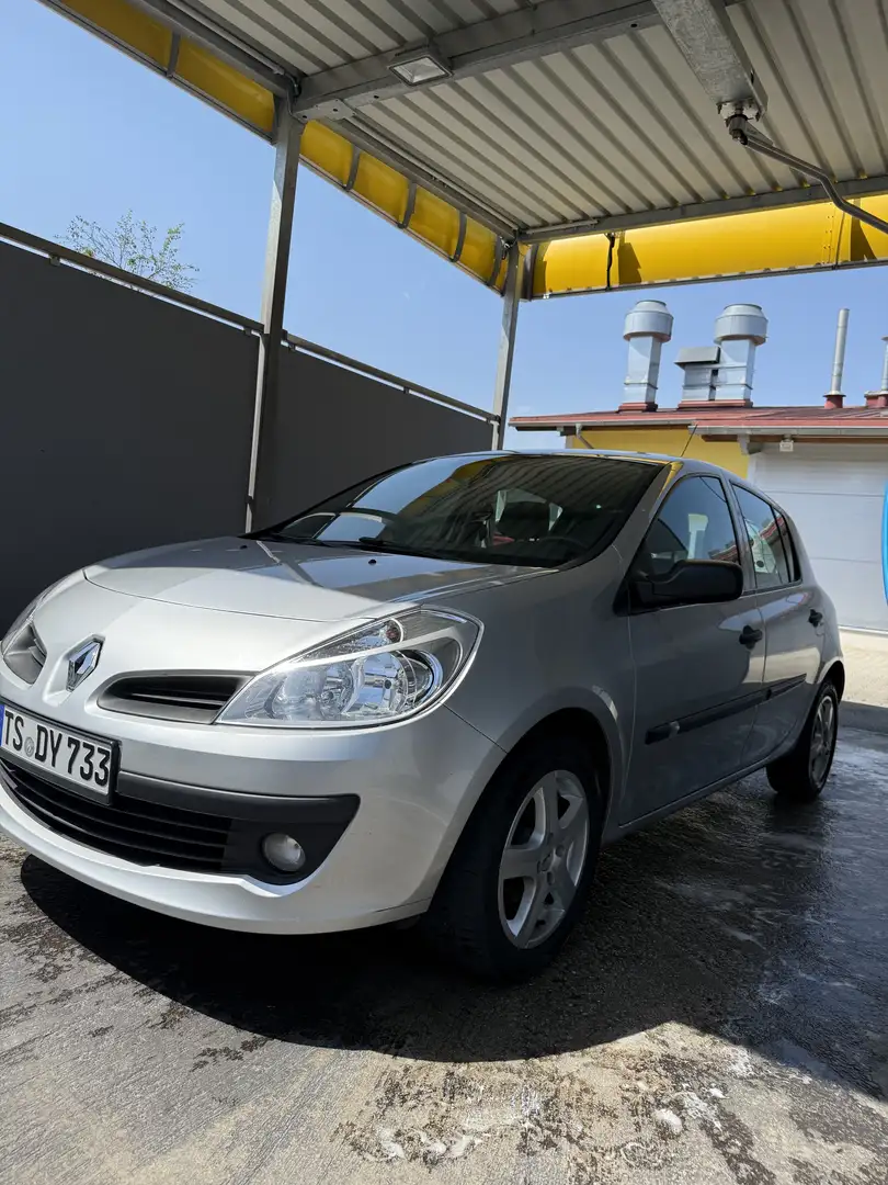 Renault Clio 1.6 16V Dynamique - 2