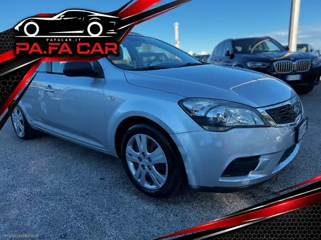 Kia Ceed view 3