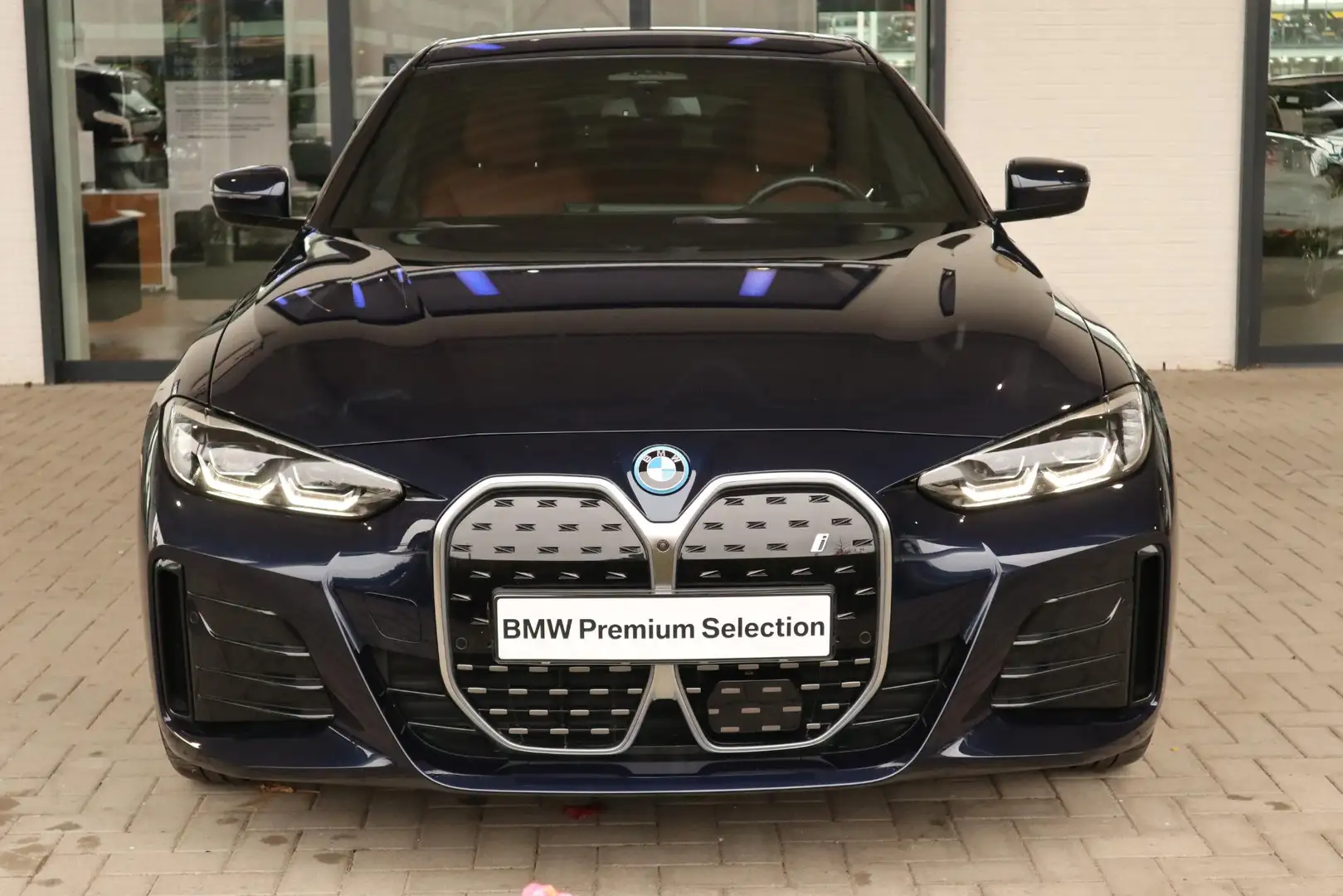 BMW i4 eDrive40 High Executive | BMW Individual Leather | Blauw - 2