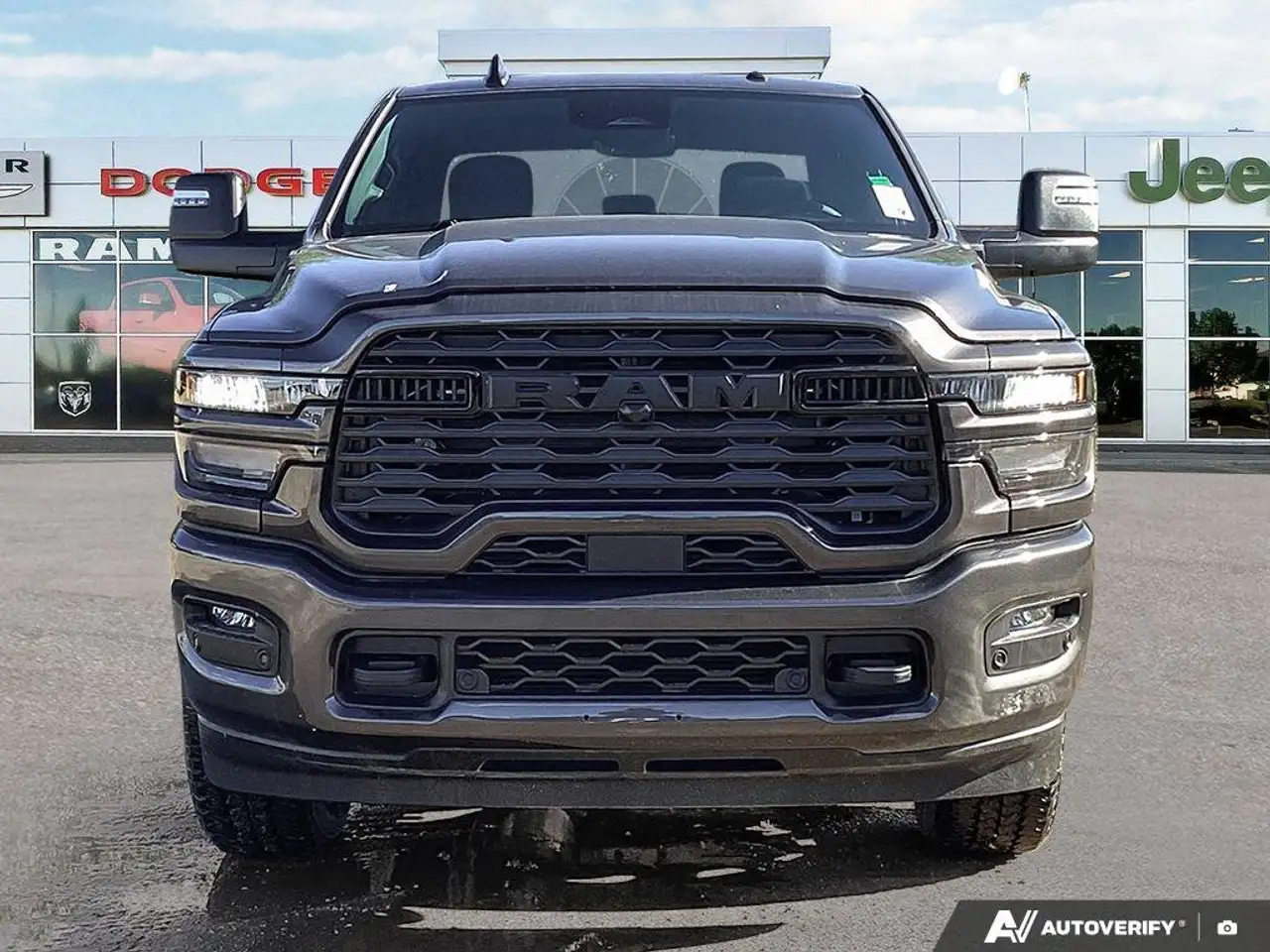RAM 3500 снимка RAM 3500