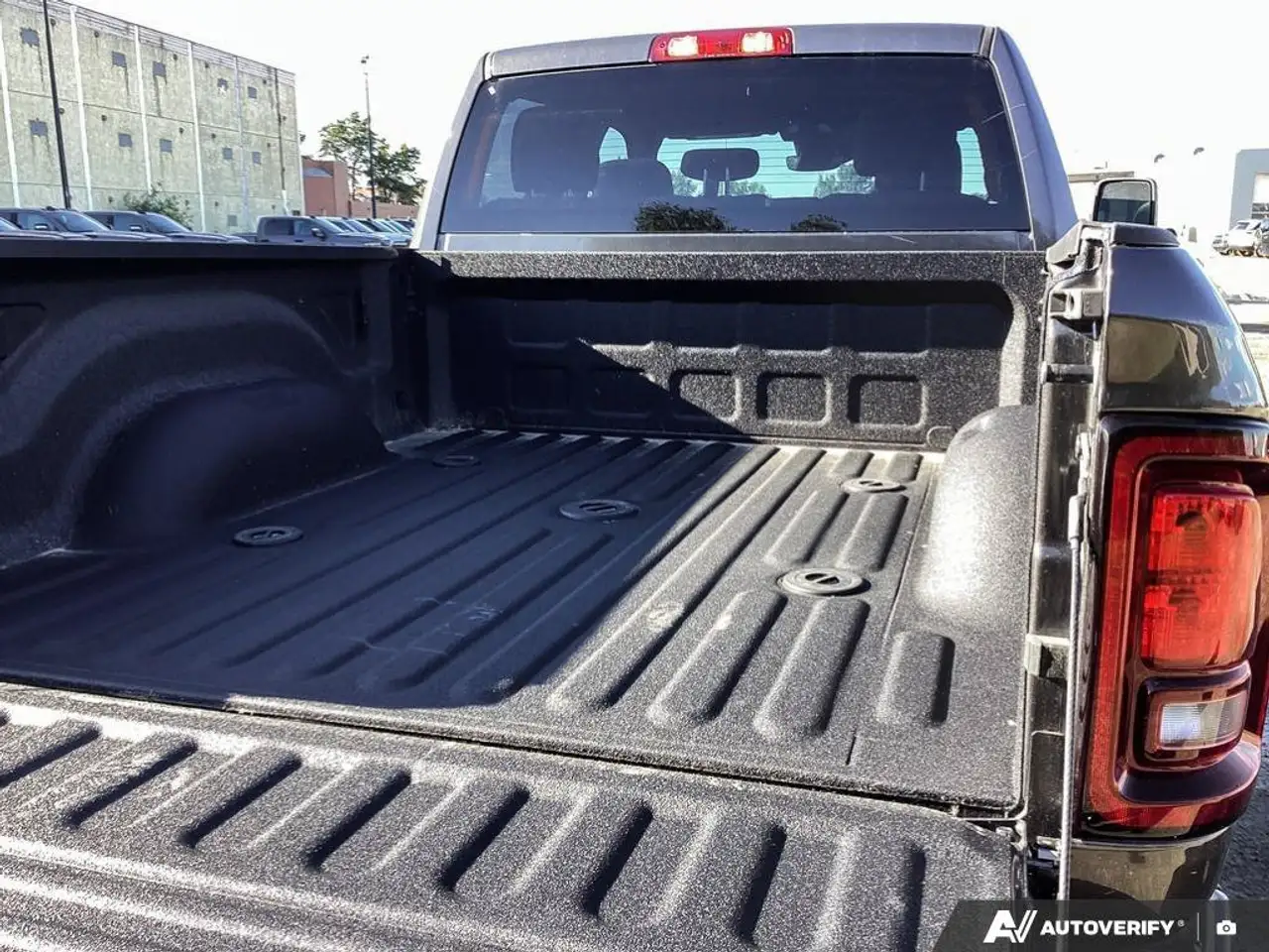 RAM 3500 снимка RAM 3500