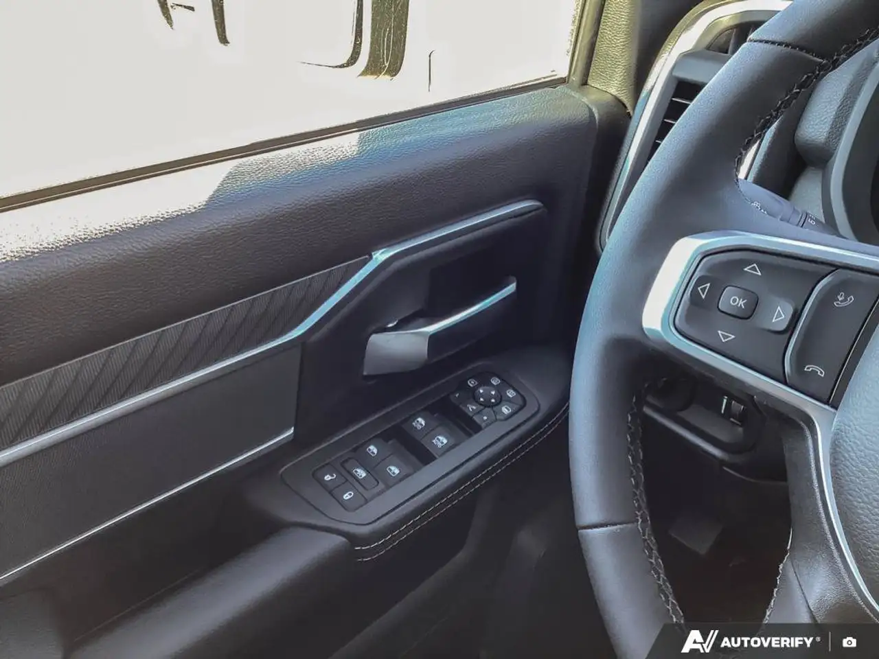 RAM 3500 снимка RAM 3500