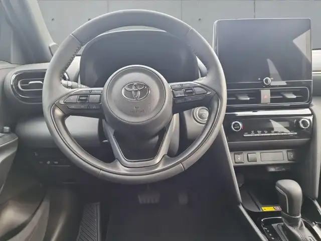 Toyota Yaris Cross view 12