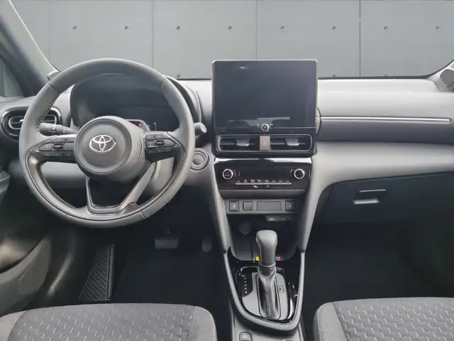 Toyota Yaris Cross view 11