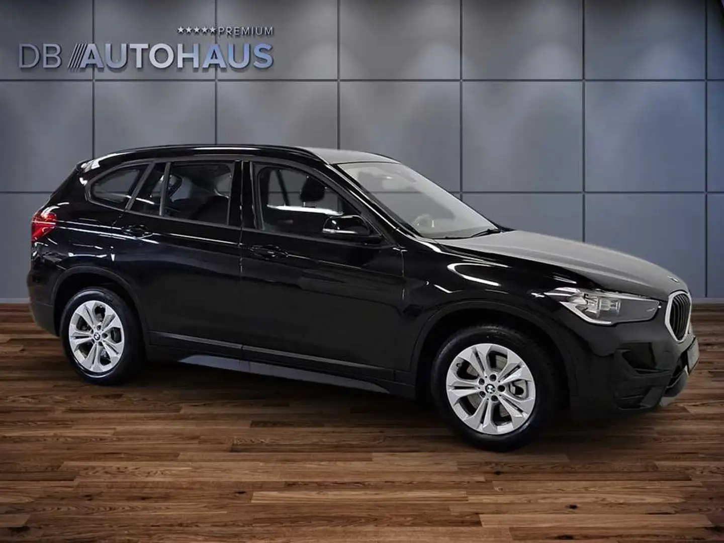 BMW X1 xDrive 25e Advantage Steptronic Schwarz - 2