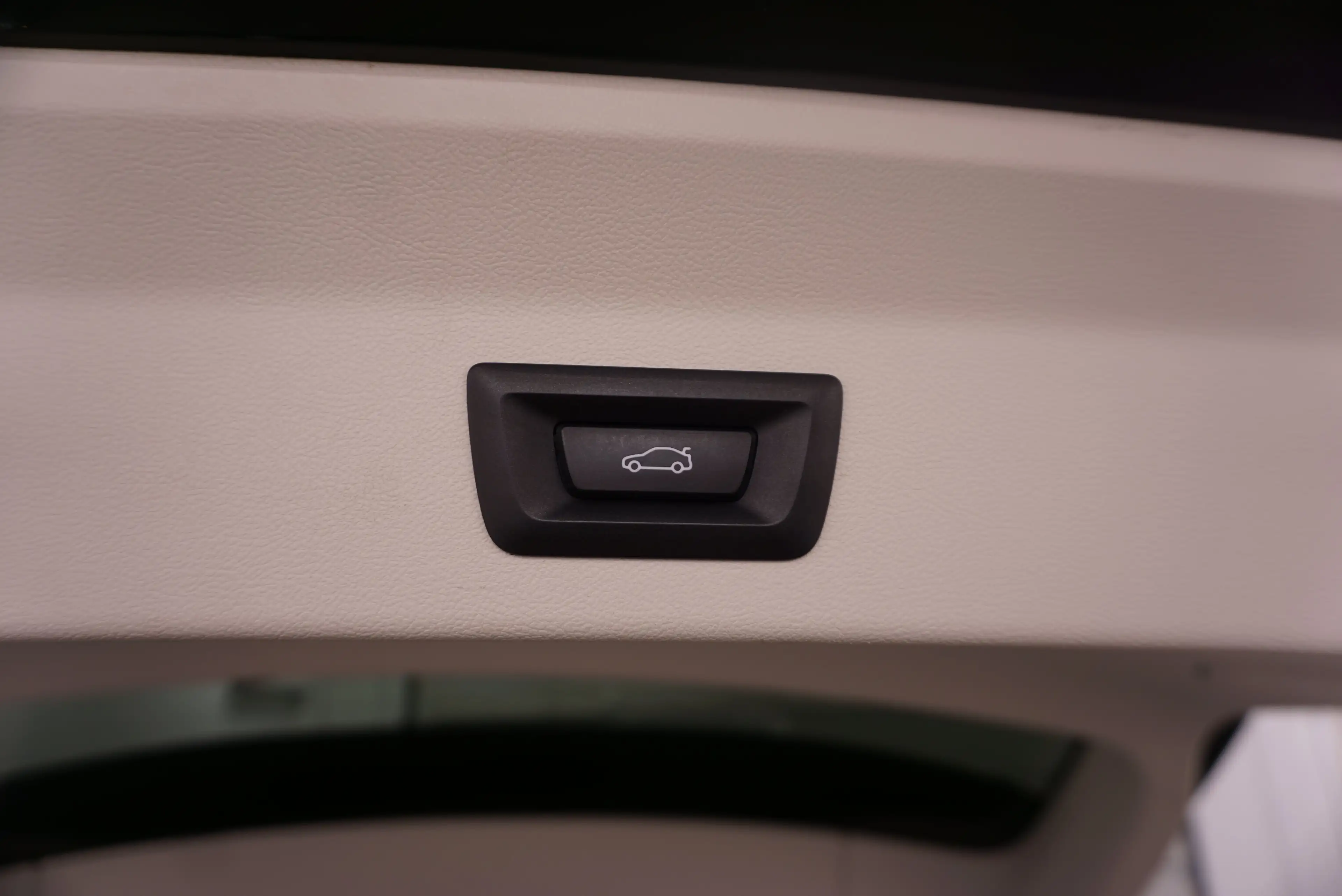 BMW X3 xDr. 20 d // Anhängervorrichtung// Ambientebel. — photo 22