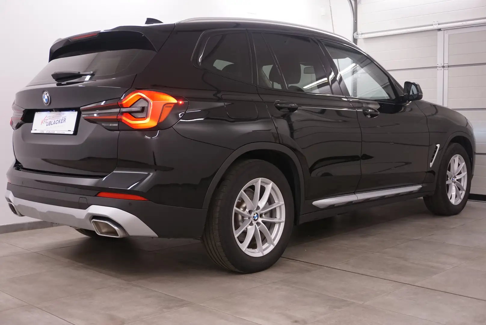 BMW X3 xDr. 20 d // Anhängervorrichtung// Ambientebel. Schwarz - 2