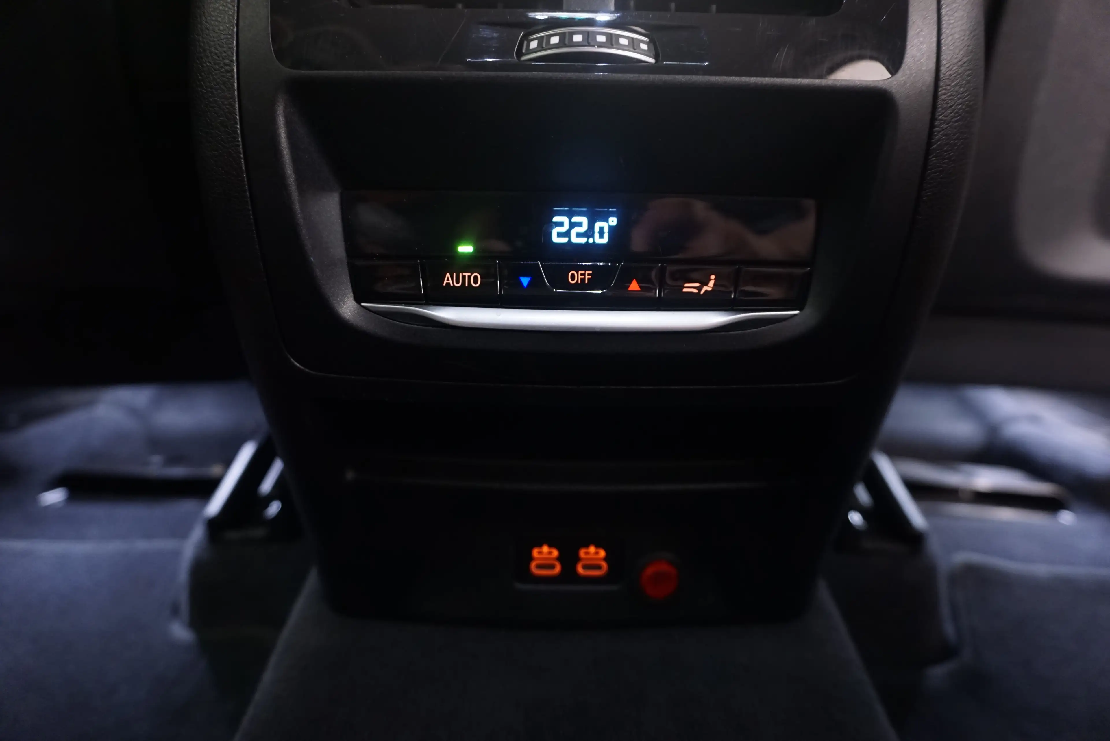 BMW X3 xDr. 20 d // Anhängervorrichtung// Ambientebel. — photo 20