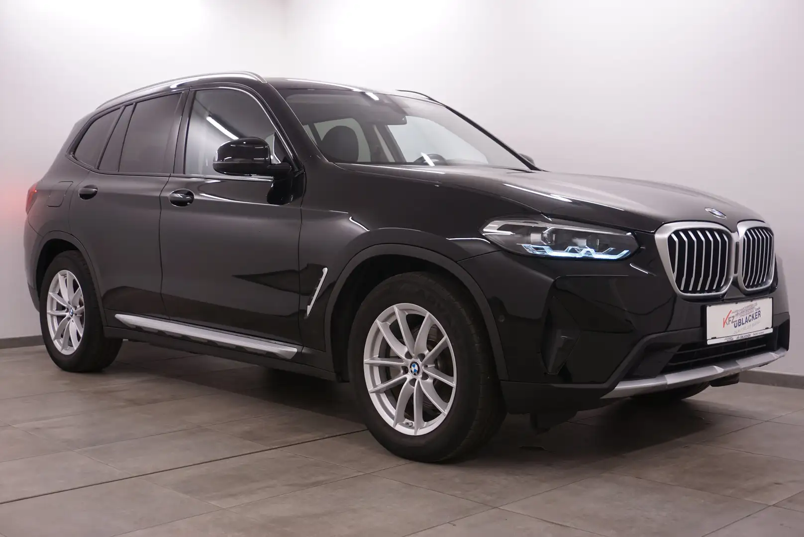 BMW X3 xDr. 20 d // Anhängervorrichtung// Ambientebel. Schwarz - 1