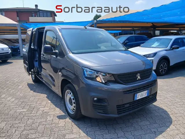 Peugeot Partner view 5