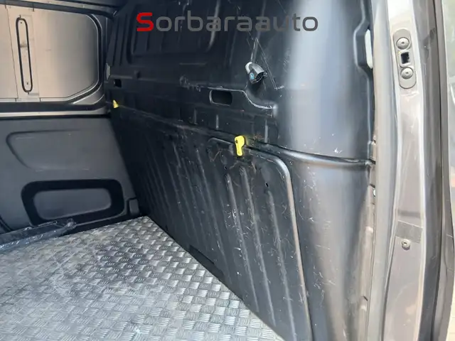 Peugeot Partner view 15