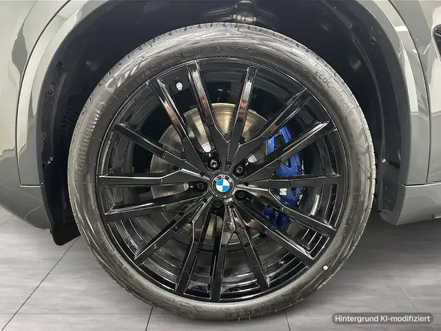 BMW X5 view 6