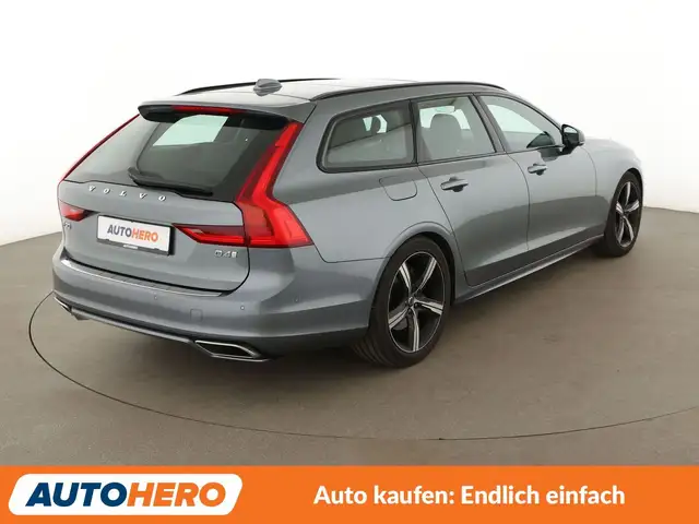 Volvo V90 view 6