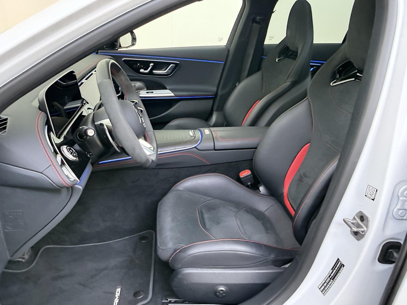 Mercedes-Benz E 53 AMG Estate 4MATIC+ Night Edition / Opaalwit Magno/ Pan — photo 11