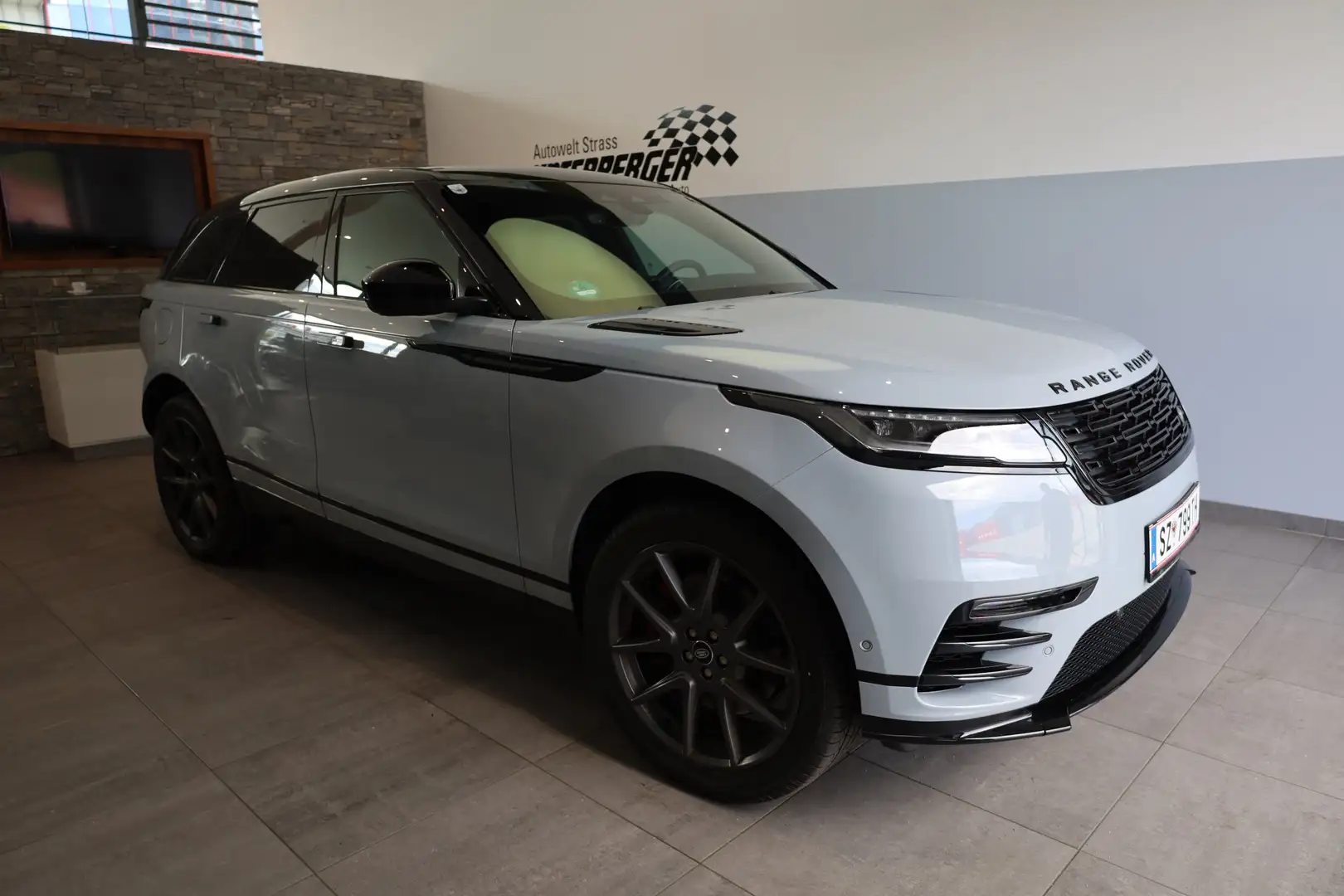 Land Rover Range Rover Velar SV-Dynamic P400e HSE PHEV Grau - 1