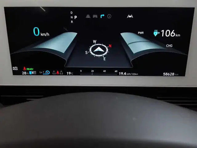 Hyundai Ioniq view 11