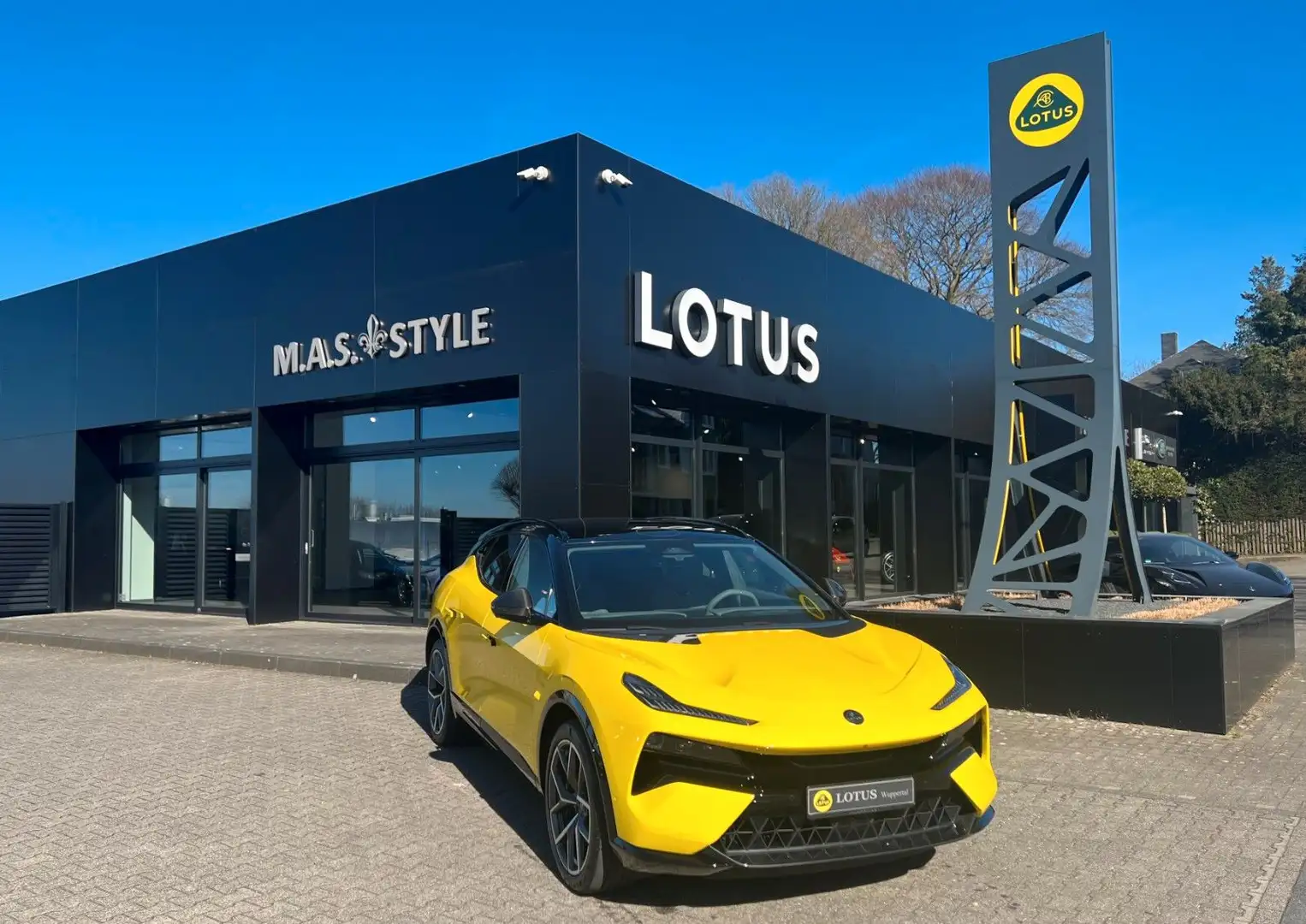 Lotus Eletre R mit Anhängerkupplung Lotus Wuppertal Sárga - 1