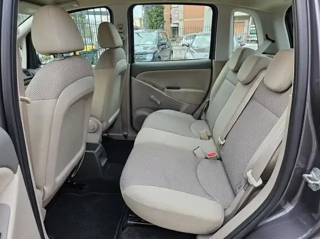 Fiat Idea view 11