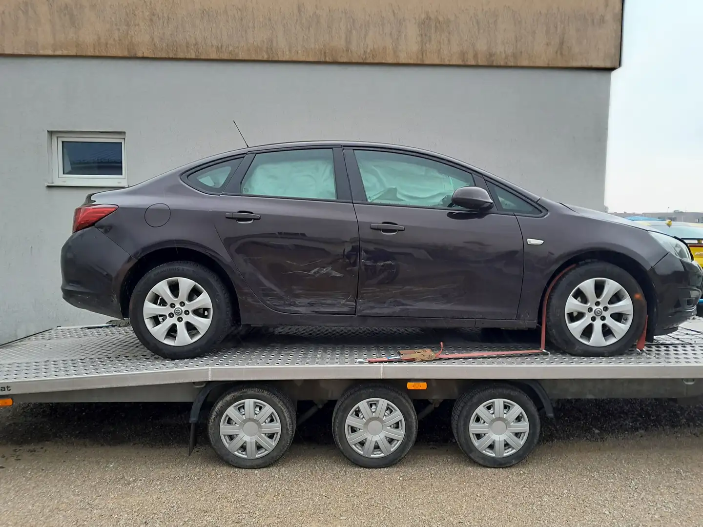 Opel Astra Limousine 1,3 CDTI ecoflex Österreich - 2