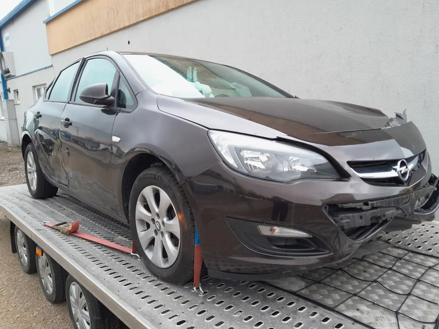 Opel Astra Limousine 1,3 CDTI ecoflex Österreich - 1