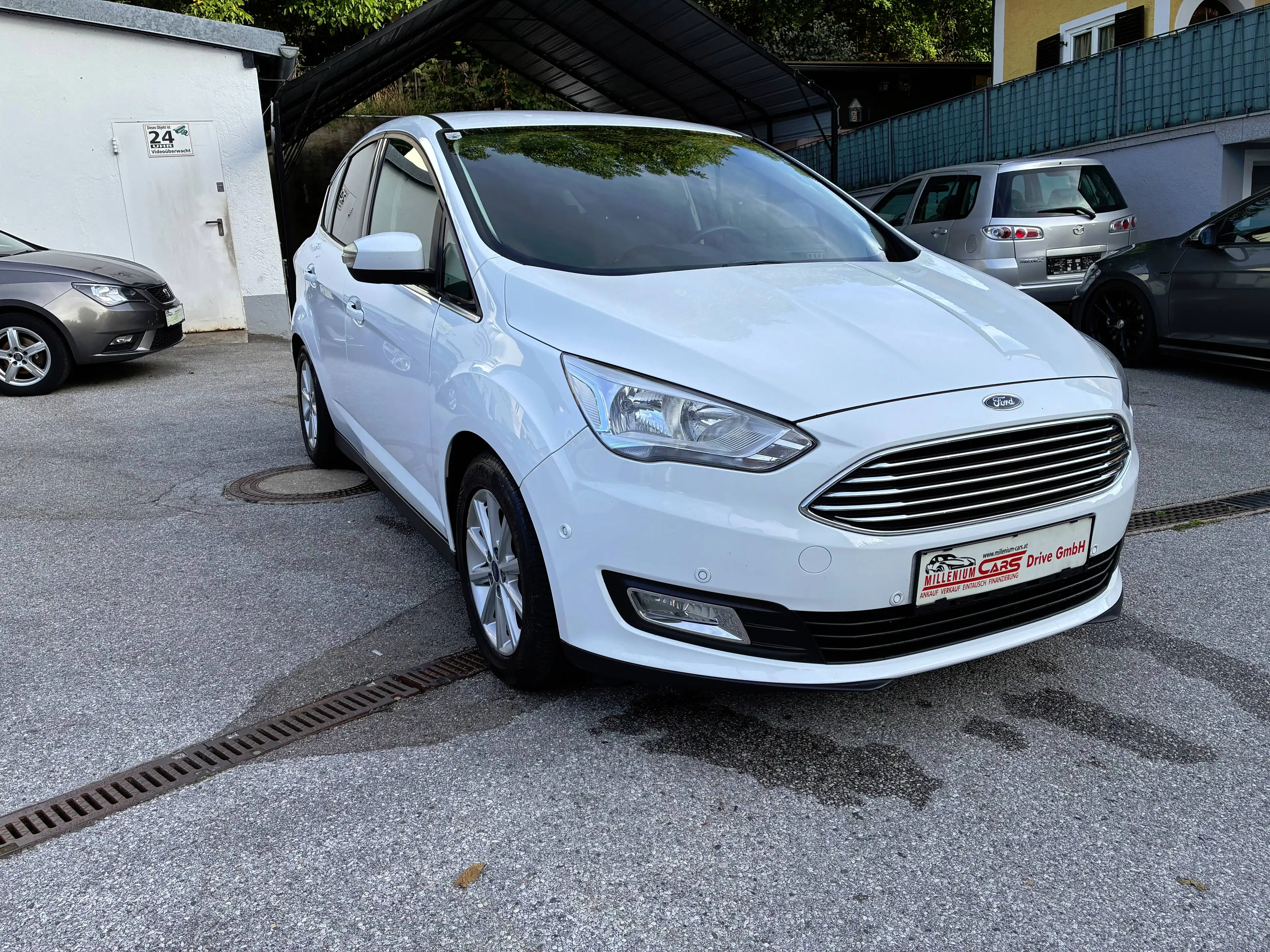 Ford C-Max Titanium1,5 TDCi — photo 12