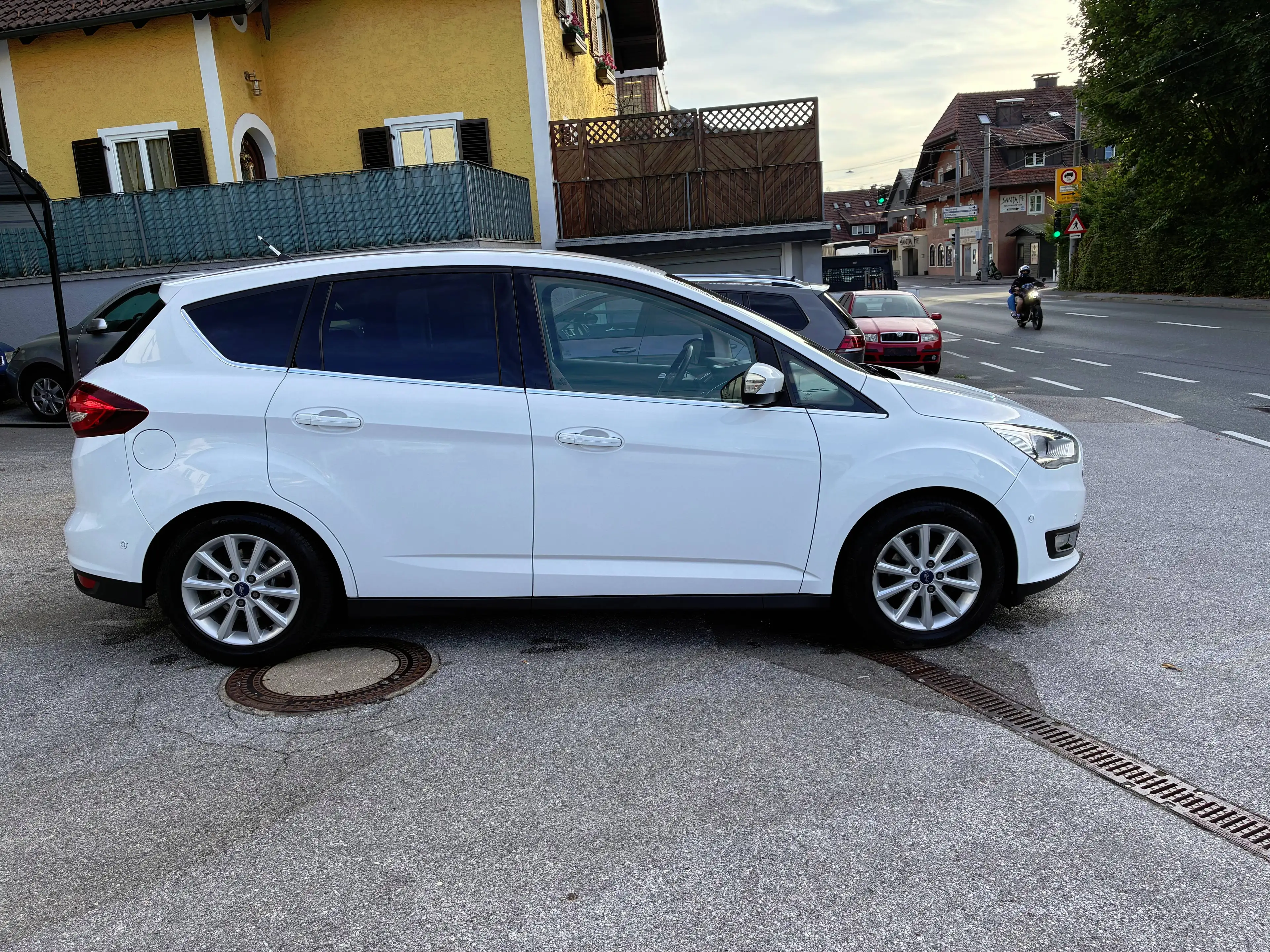 Ford C-Max Titanium1,5 TDCi — photo 11