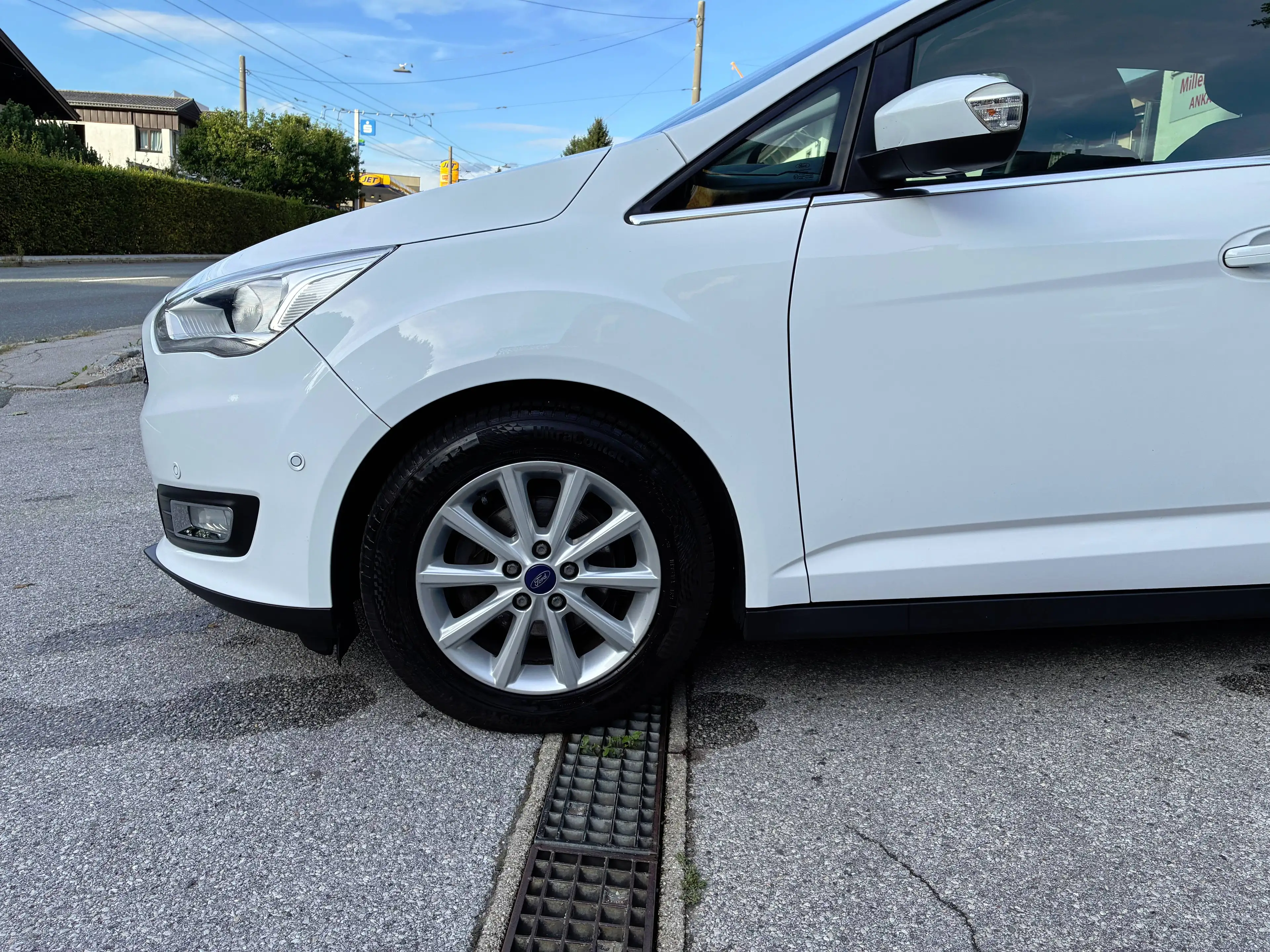 Ford C-Max Titanium1,5 TDCi — photo 14