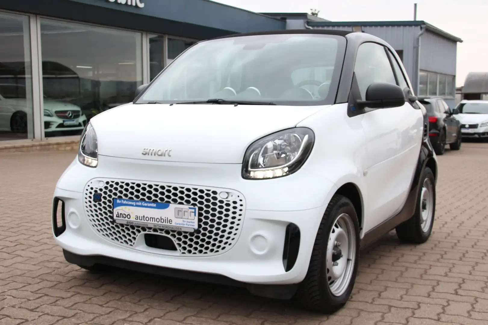 smart forTwo coupe EQ / electric drive Automatik/Klima Blanc - 2