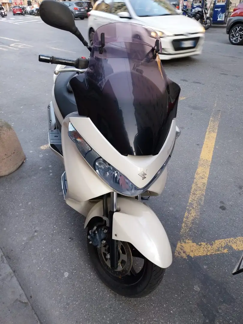 Suzuki Burgman 200 Blanc - 2