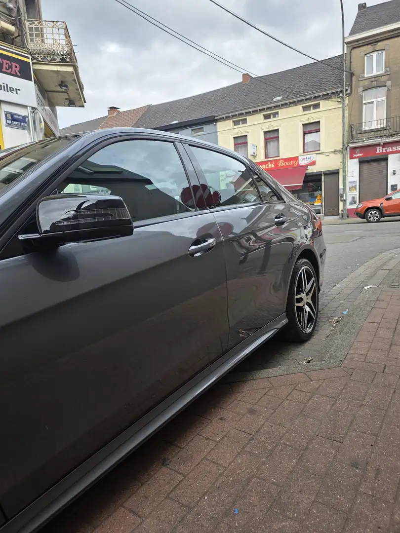 Mercedes-Benz E 200 BlueTEC Edition - 2